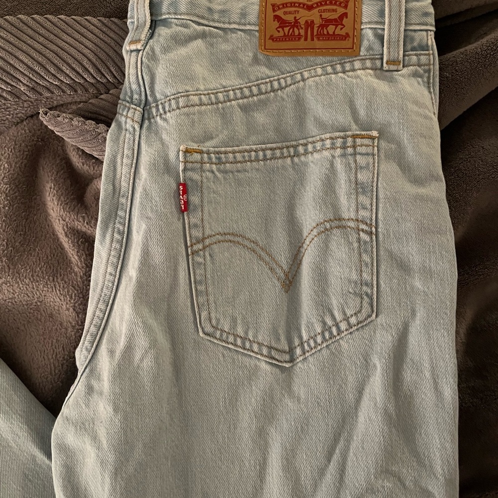 Levi jeans